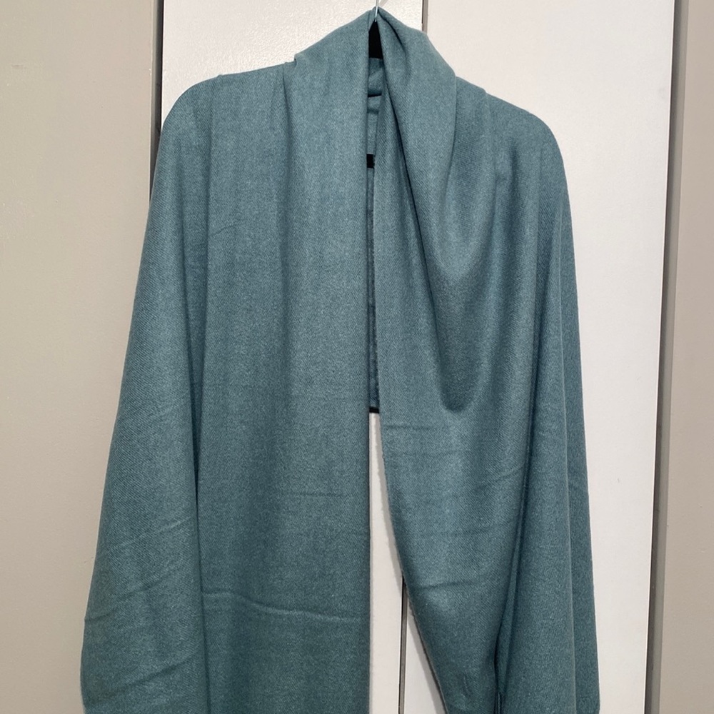 Sky cashmere wrap/oversized scarf